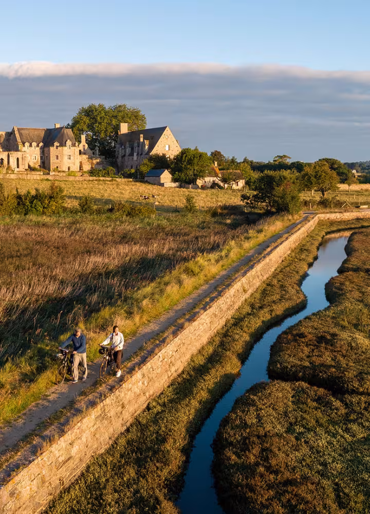 Passage par l'Abbaye de Beauport après Paimpol