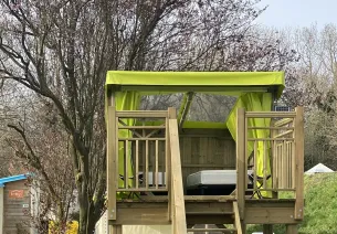 Camp'étoile au Flower Camping Le Rompval à Mers-les-Bains